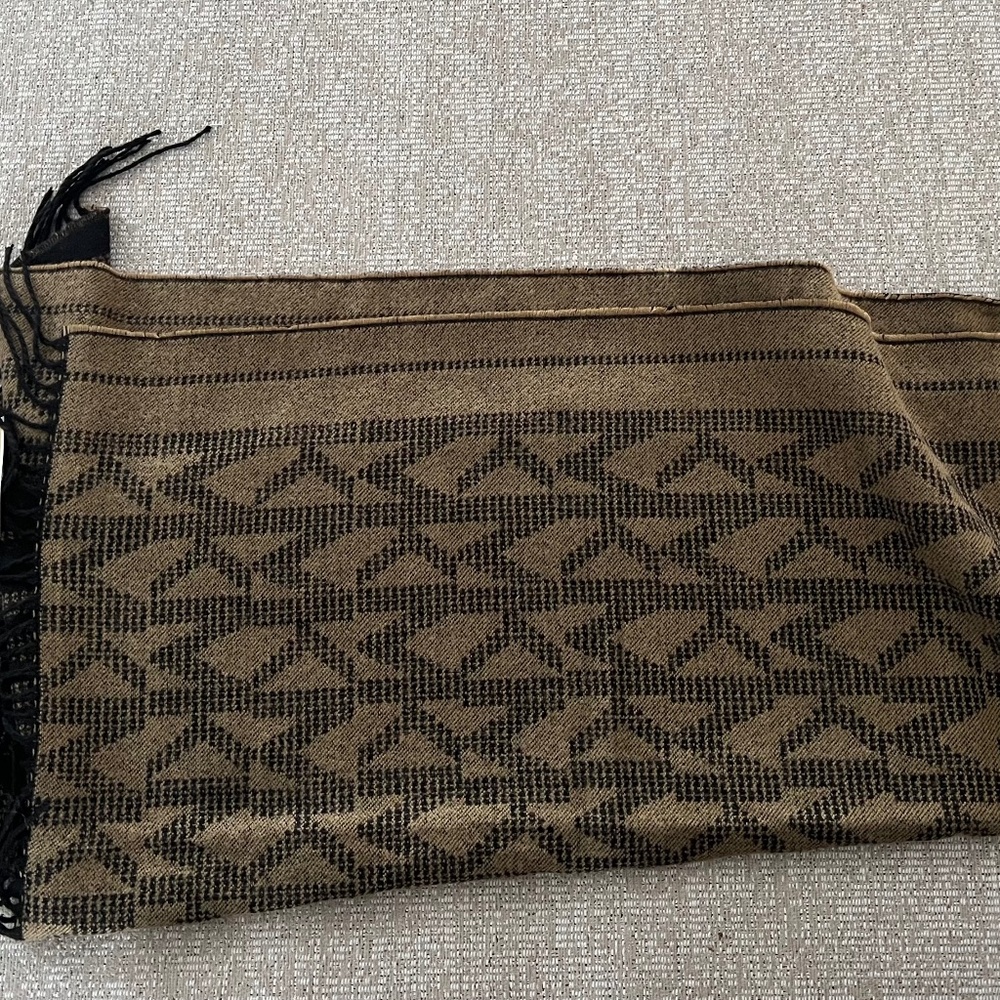 Michael Kors scarf